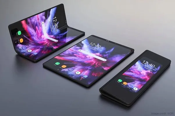 The Drawbacks of Foldable Phones